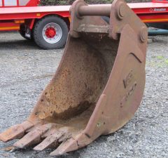 29″ Digging Bucket