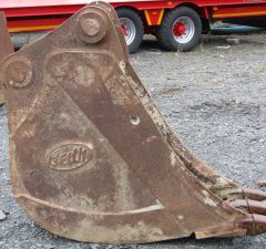 16″ Geith Digging Bucket