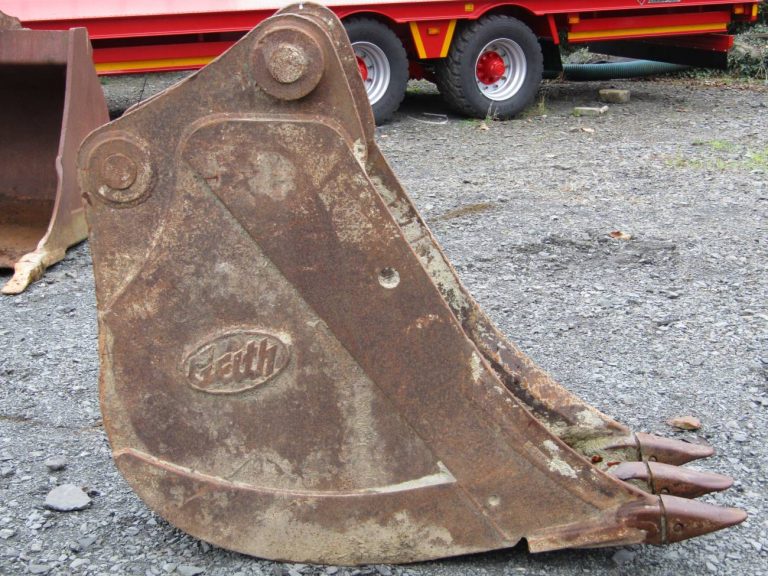 16″ Geith Digging Bucket