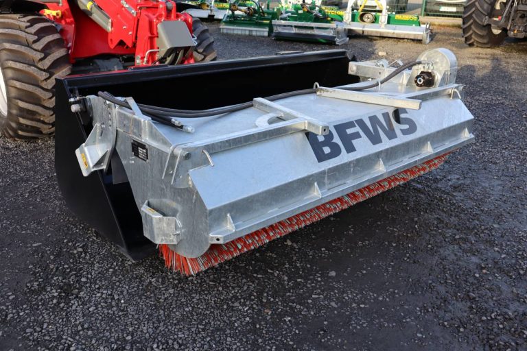BFWS Sweeper Brush & Bucket Collector