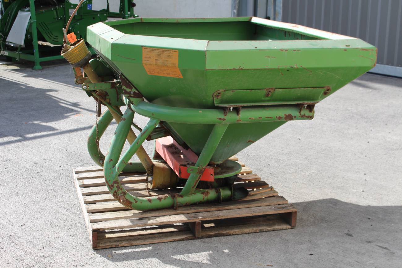 Amazone 804 Fertilizer Spreader Clarke Machinery