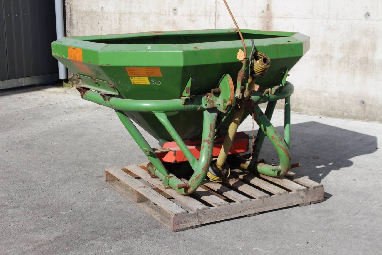 Amazone 804 Fertilizer Spreader Clarke Machinery