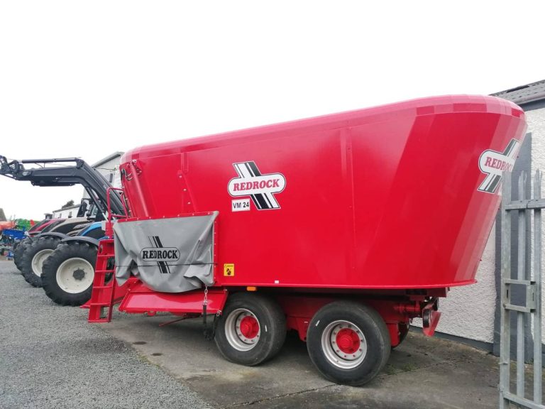 Redrock VM24 Twin Tub Twin Auger Feeder