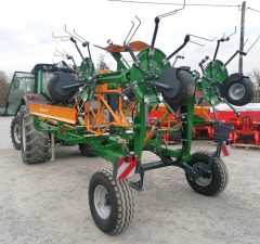 Malone 6 Rotor Trailed Tedder