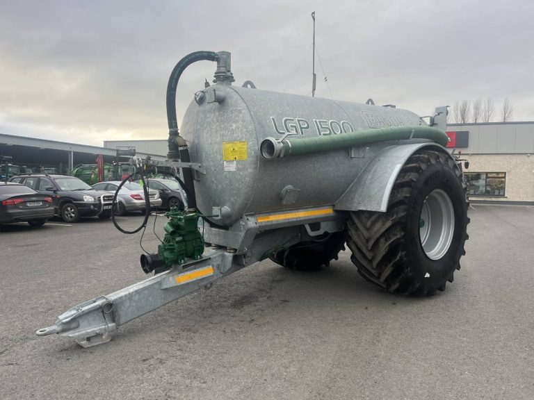 Major 1500 Gallon Vacuum Tank