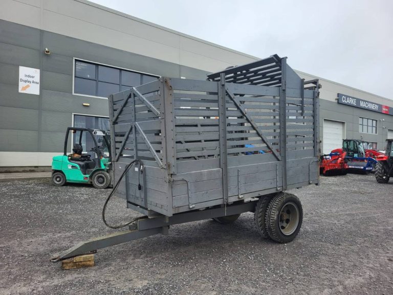 Sedan 11×7 Box Trailer