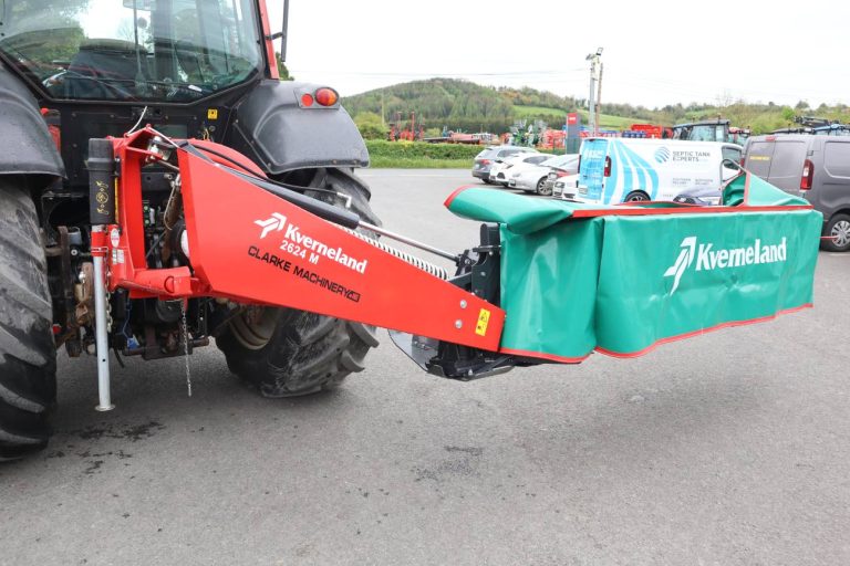 Kverneland 2624M Side Mounted Mower