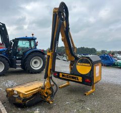 McConnel PA6500T Hedgecutter