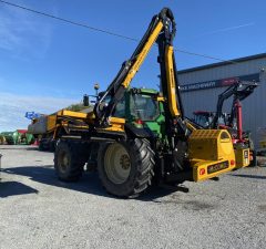 Mc Connel PA 7700T Hedgecutter