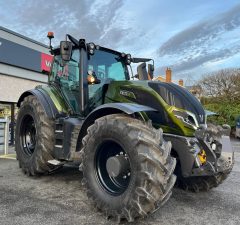 Valtra T215 Active