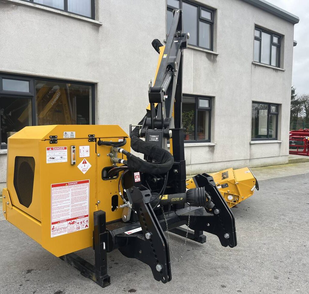 McConnel PA6075 Hedgecutter