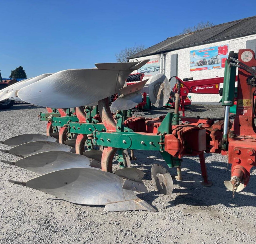 Kverneland ED 4 furrow Reversible Plough