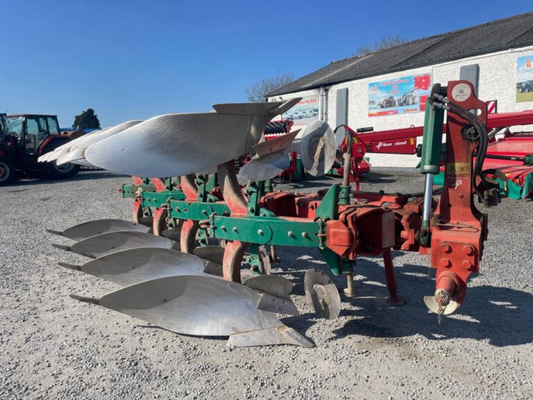Kverneland ED 4 furrow Reversible Plough