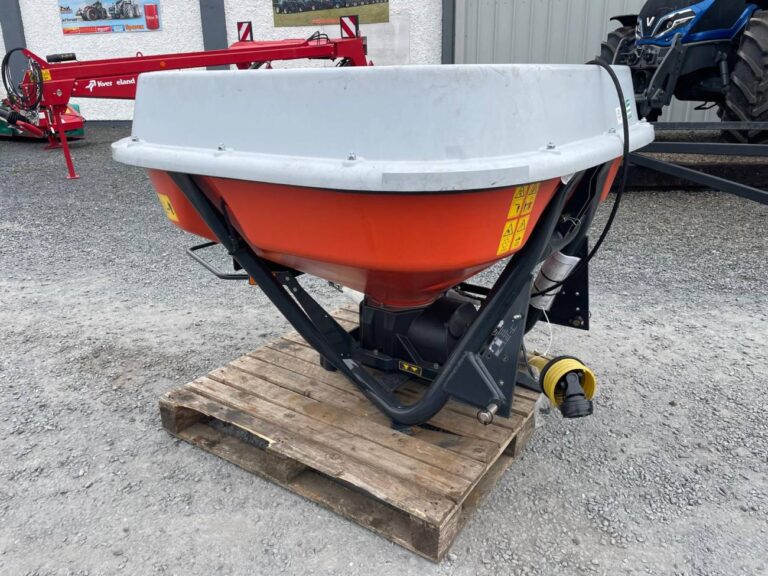 Kubota 1 Tonne Fertiliser Spreader