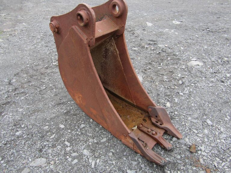 16″ Digging Bucket