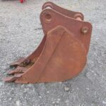 16″ Digging Bucket
