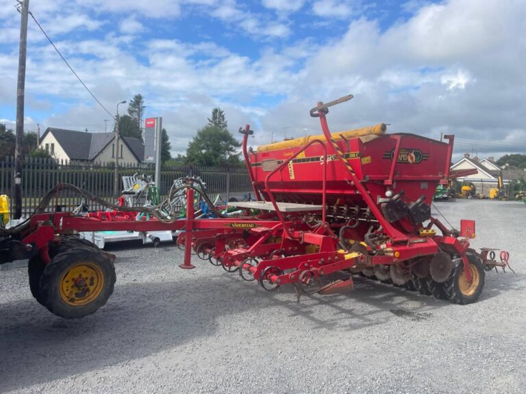 Vaderstad Rapid Super 300C Seed Drill