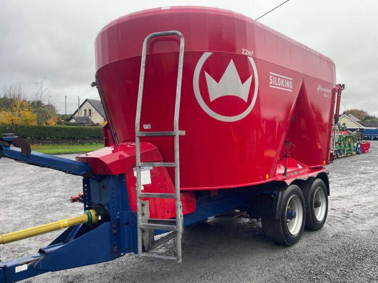 Siloking 2218-22 22 cu Metre Twin Auger Tandem Axle Diet Feeder