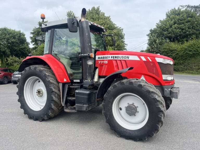 Massey Ferguson 7715