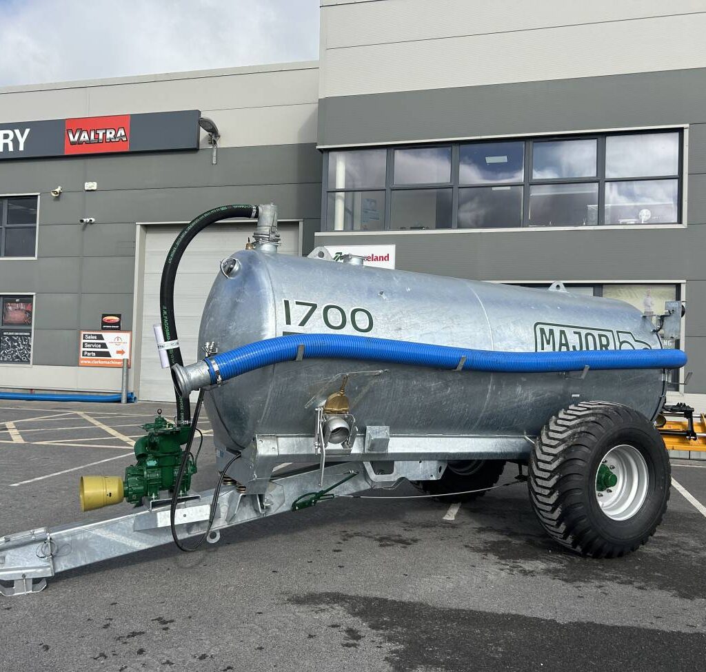 Major 1700 Gallon Fully Galvanised