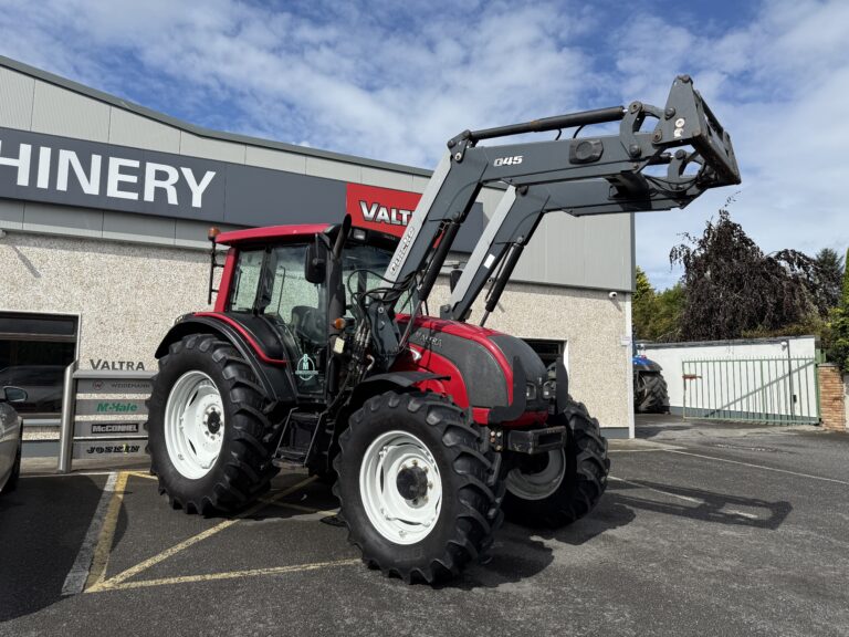 Valtra N101 c/w Q45 Loader