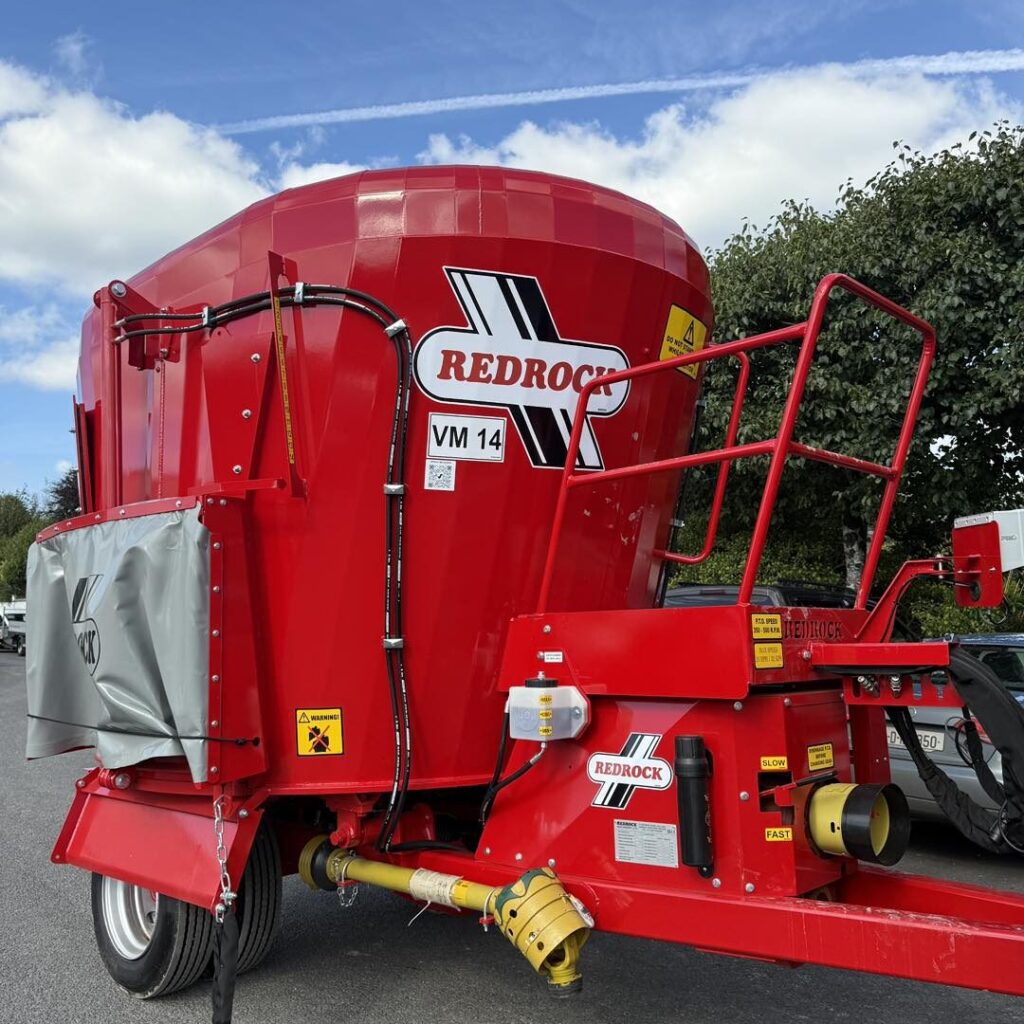 Redrock 14m³ Tub Feeder