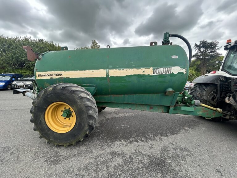 Major 1600GL Vacuum Tank