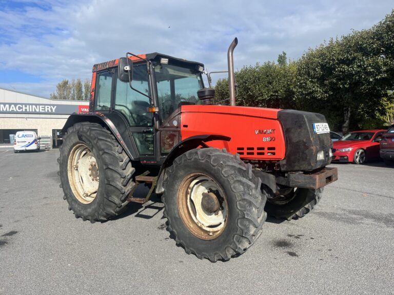 Valmet 8100 Tractor