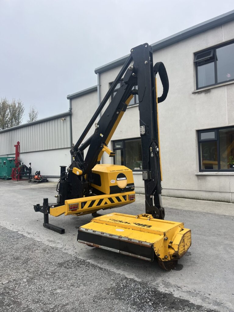 McConnel PA7775T Hedge Cutter
