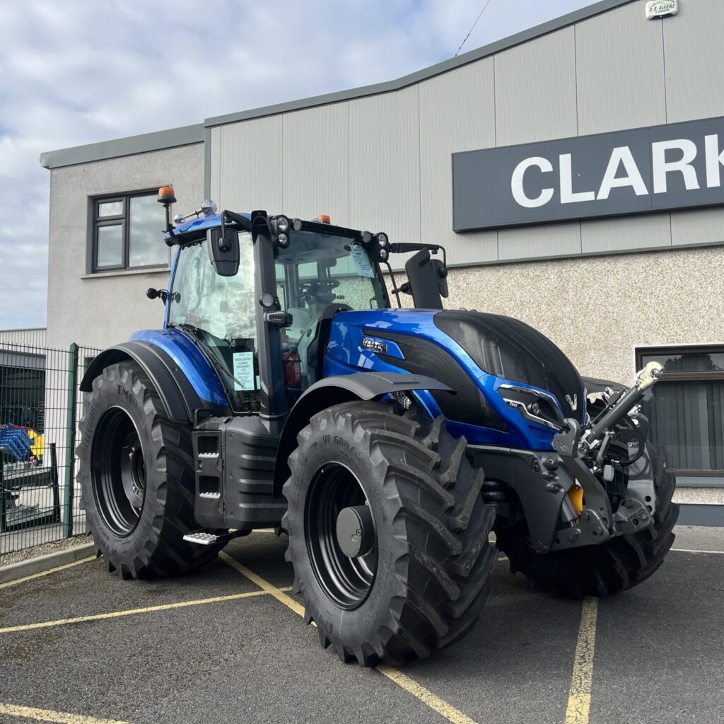 Valtra Unlimited T255 Versu