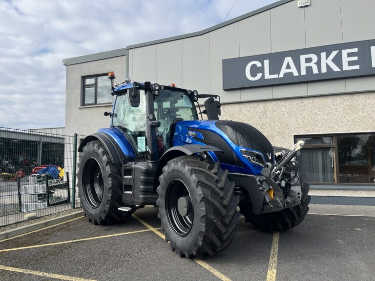 Valtra Unlimited T255 Versu