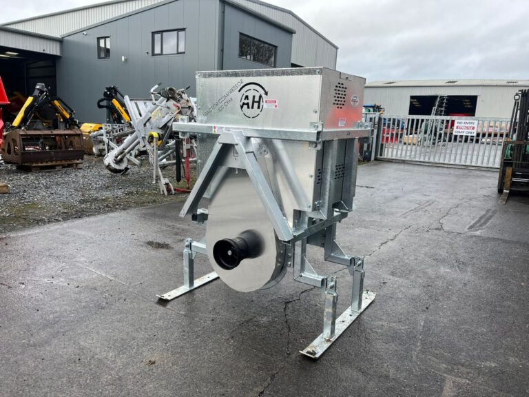 AH Tractor Compressor – 300 CFM