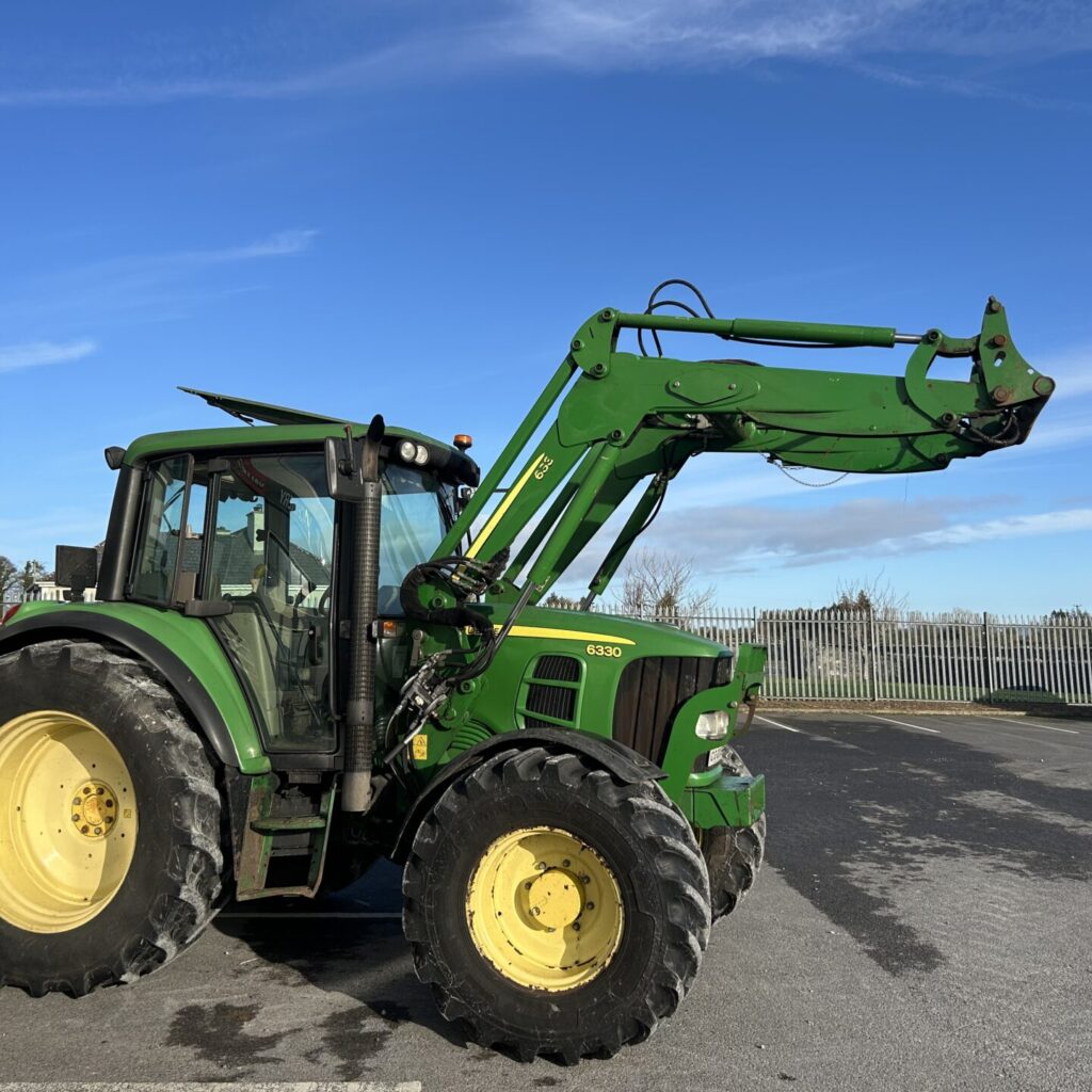 John Deere 6330SE c/w John Deere 633 Front Loader