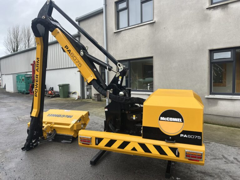 McConnel PA6075 Hedgecutter