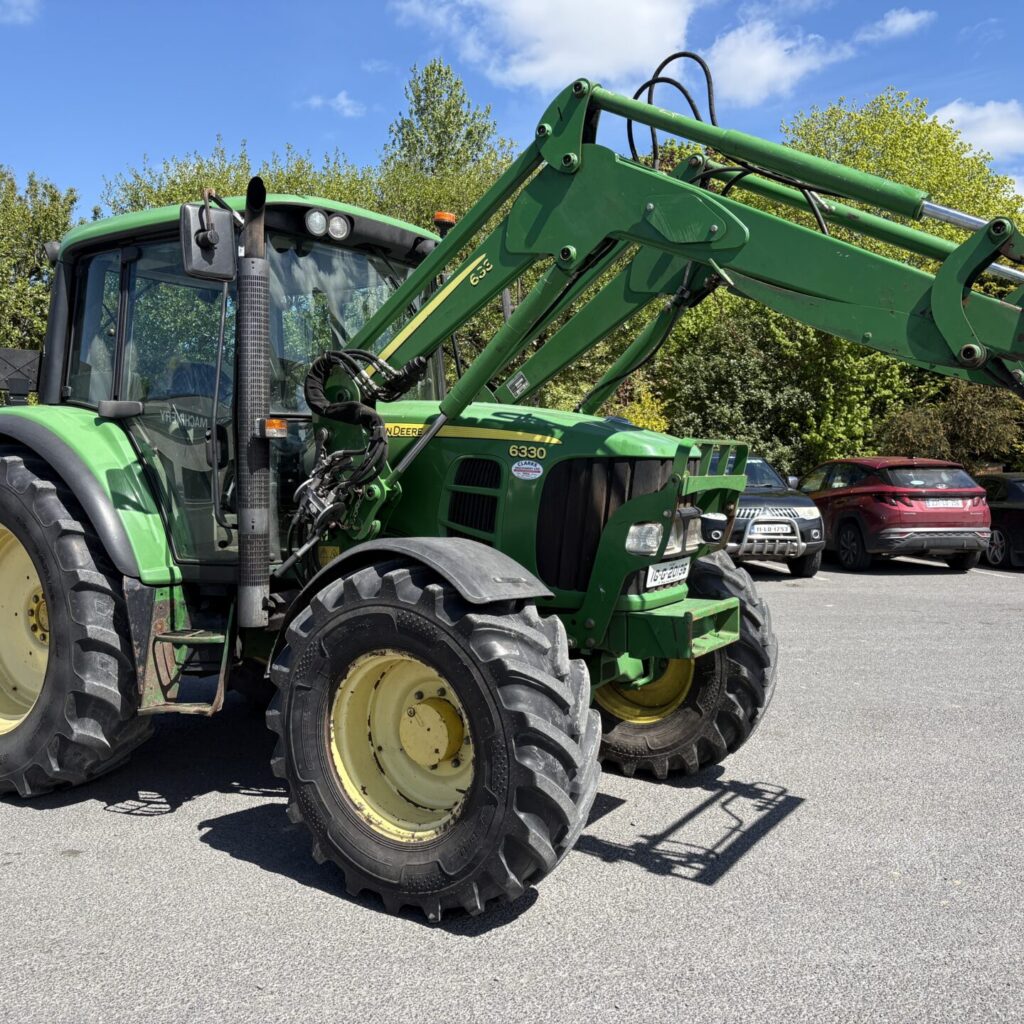 John Deere 6330SE c/w John Deere 633 Front Loader