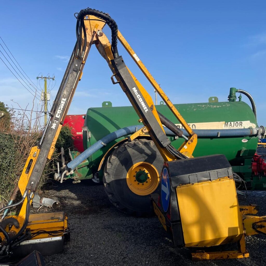 McConnel PA7700T 7.7 Metre Standard 5 Point Linkage Mounted Hedgecutter
