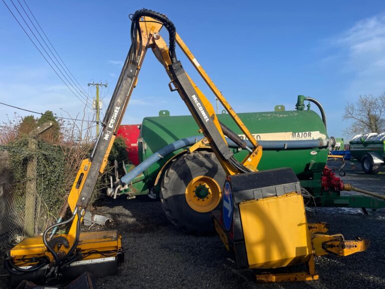 McConnel PA7700T 7.7 Metre Standard 5 Point Linkage Mounted Hedgecutter