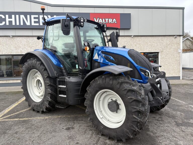 Valtra N175 Versu Tractor