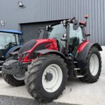 Valtra N135 Active Tractor