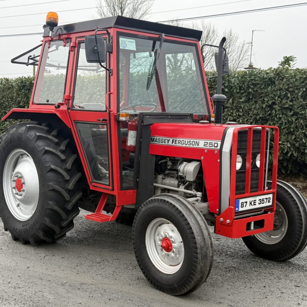 Massey Ferguson 250