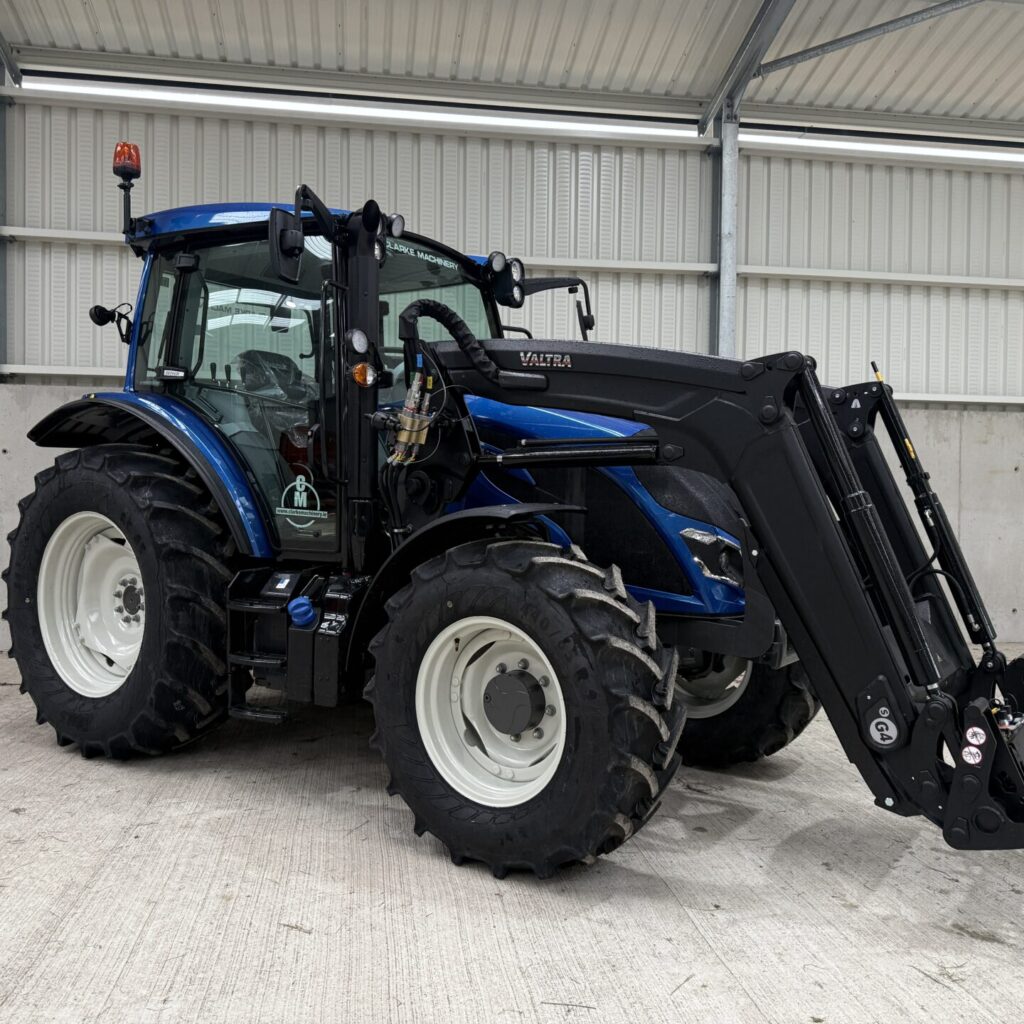 Valtra A115 Hi Tech Tractor