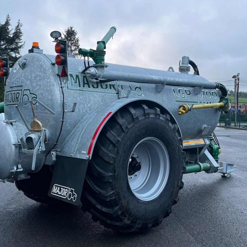 Major 1700 Gallon Slurry Tank