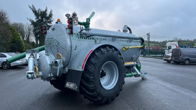 Major 1700 Gallon Slurry Tank