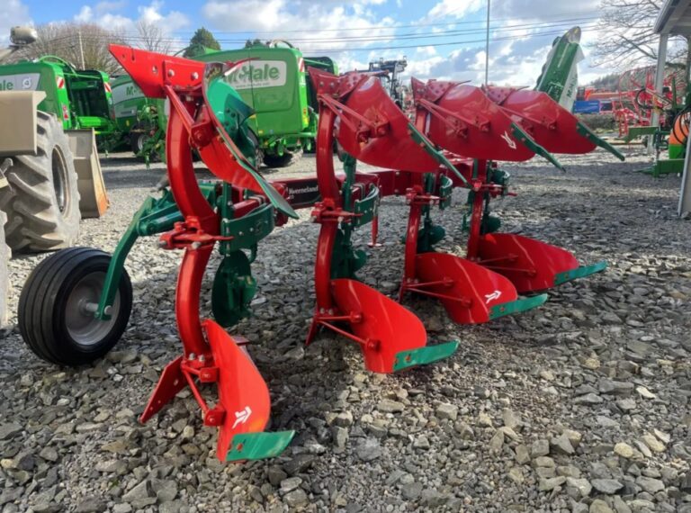 Kverneland ED 4 Furrow Reversible Plough