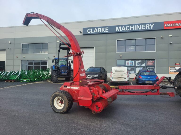 JF 900 Trailed Harvester