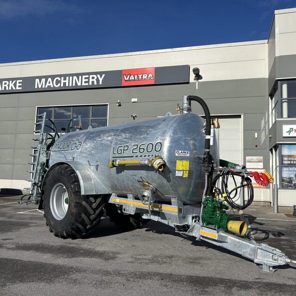 Major 2600 LGP Galvanised Tank