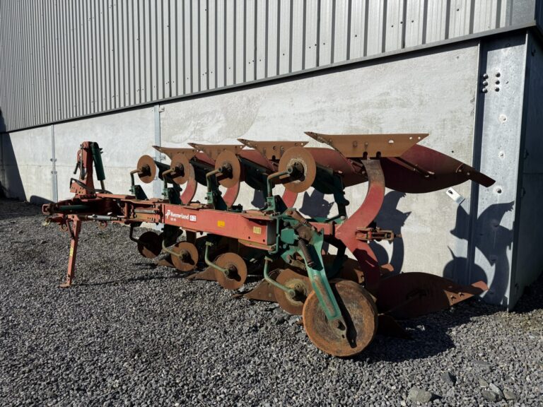 Kverneland ED 85 4 Furrow Reversible Plough