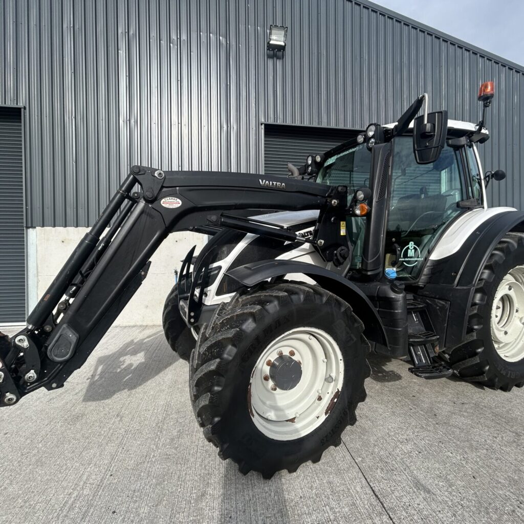 Valtra N174 Active