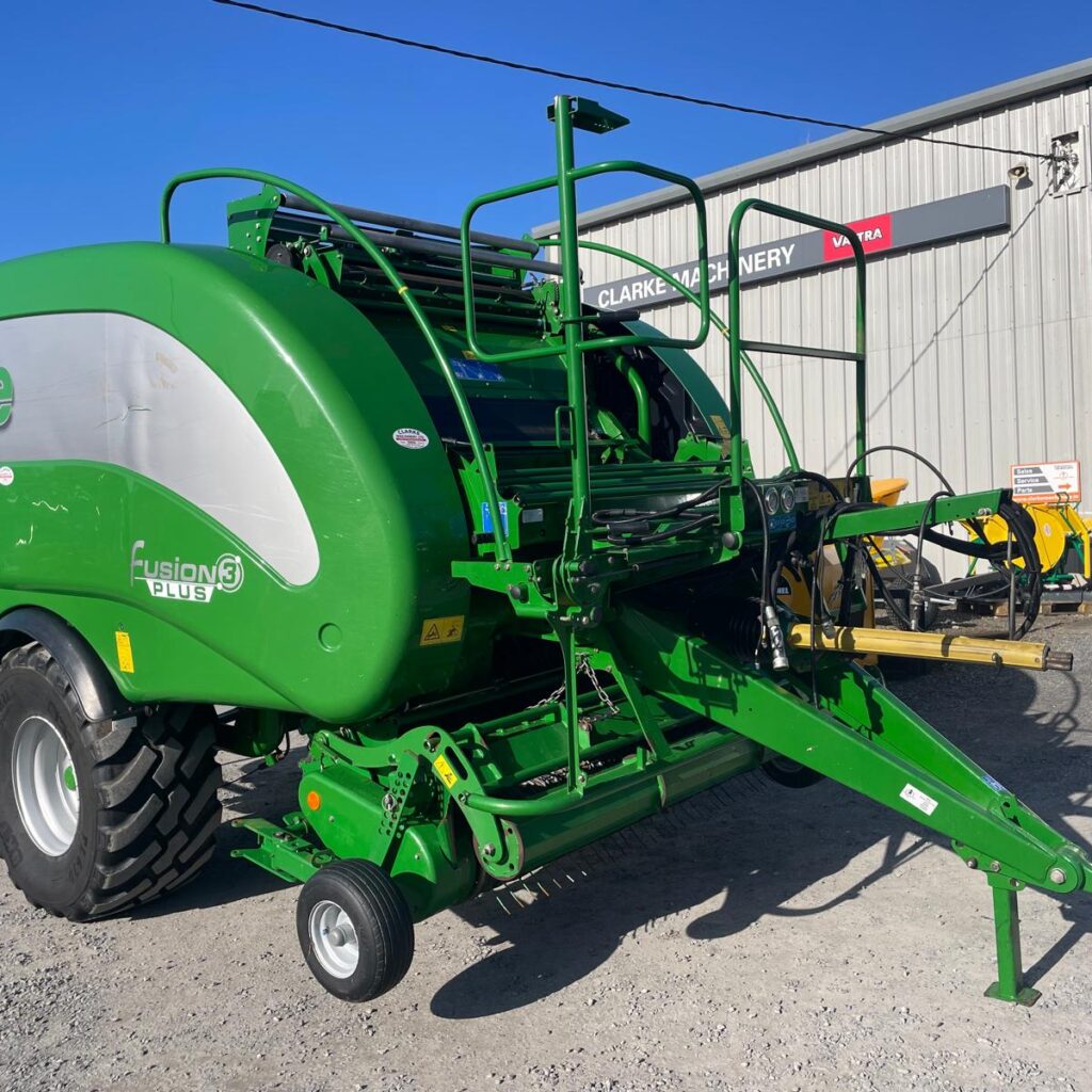 Fusion 3 Plus Baler