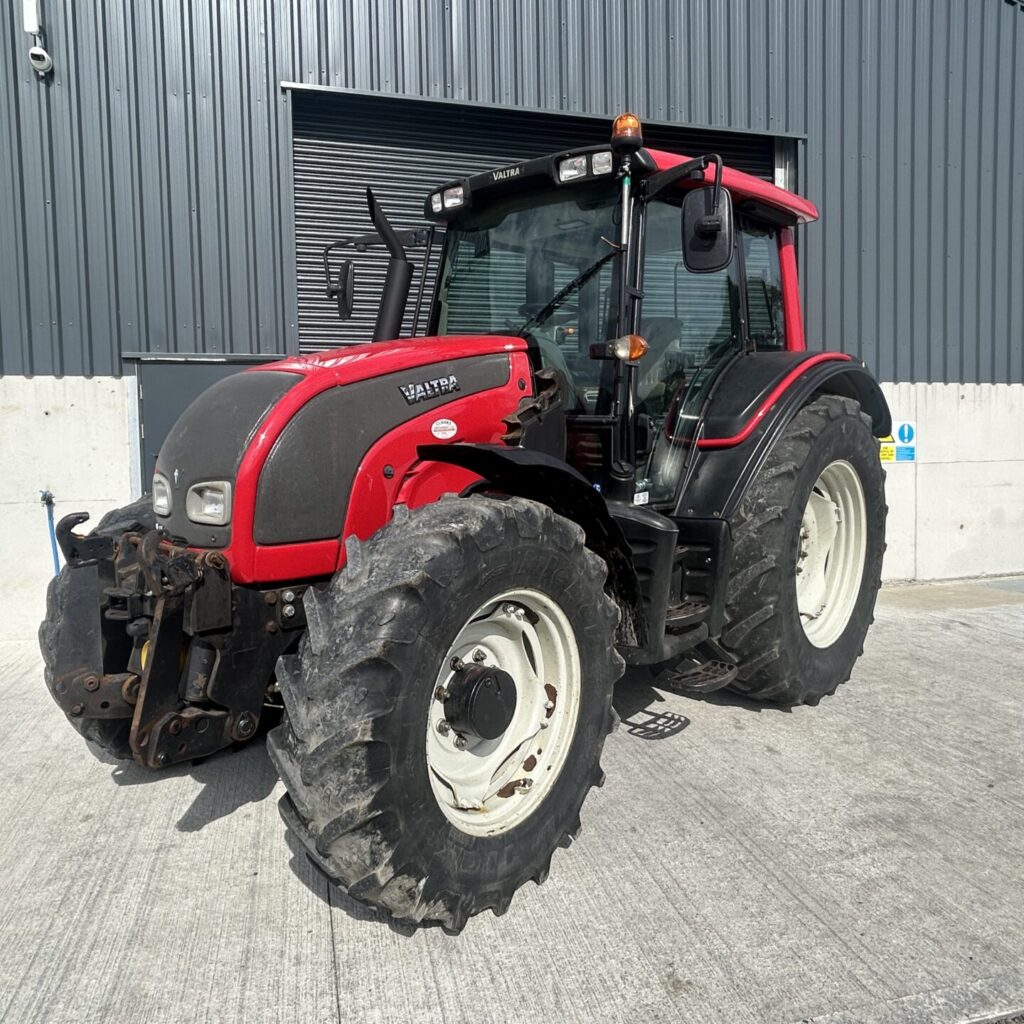Valtra N111